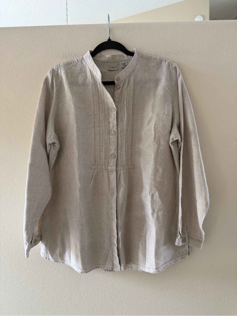 L.L. Bean Beige Long-Sleeve 100% Linen Henley Blouse NWOT